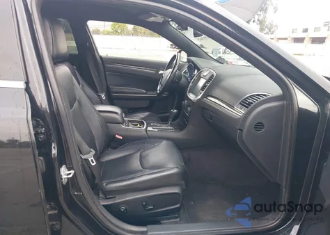 2011 Chrysler 300C из США, поврежденный, VIN 2C3CA6CT4BH559654